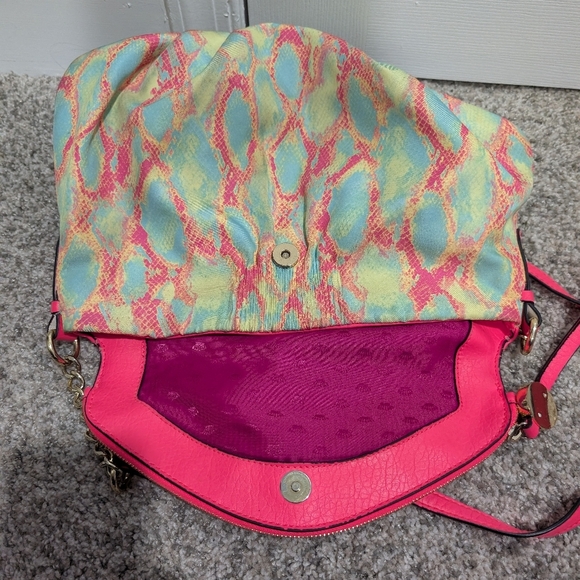 Juicy Couture Neon Pink & Multi-color Faux Snake Skin Flap Envelope Crossbody - Picture 5 of 10